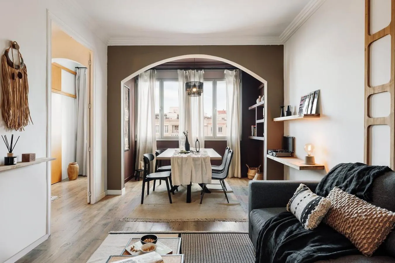 Kalo - 1 Bedroom And Office In Eixample Esquerra Barselona
