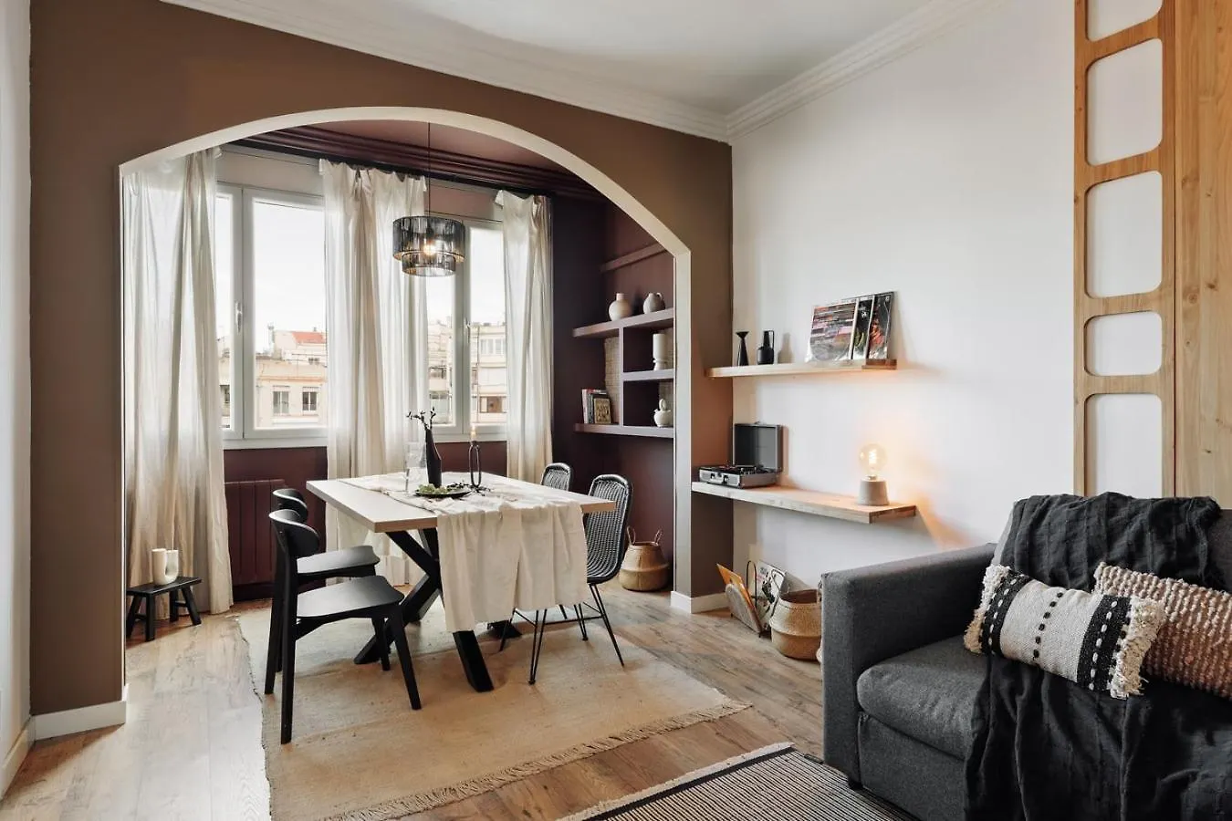 Daire Kalo - 1 Bedroom And Office In Eixample Esquerra Barselona